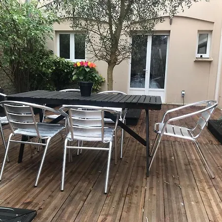 Holiday home Large House 15 Persons 5 Bedrooms 3 Bathrooms La Rochelle