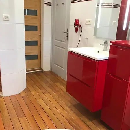 Holiday home Large House 15 Persons 5 Bedrooms 3 Bathrooms La Rochelle Croix-Chapeau